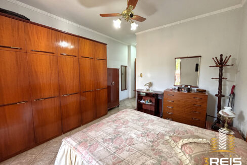 10,